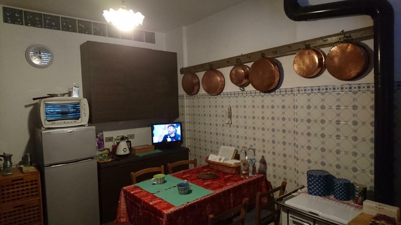 Casa Vacanze Piazza Apartment 2 Sant'Andrea di Conza Kültér fotó